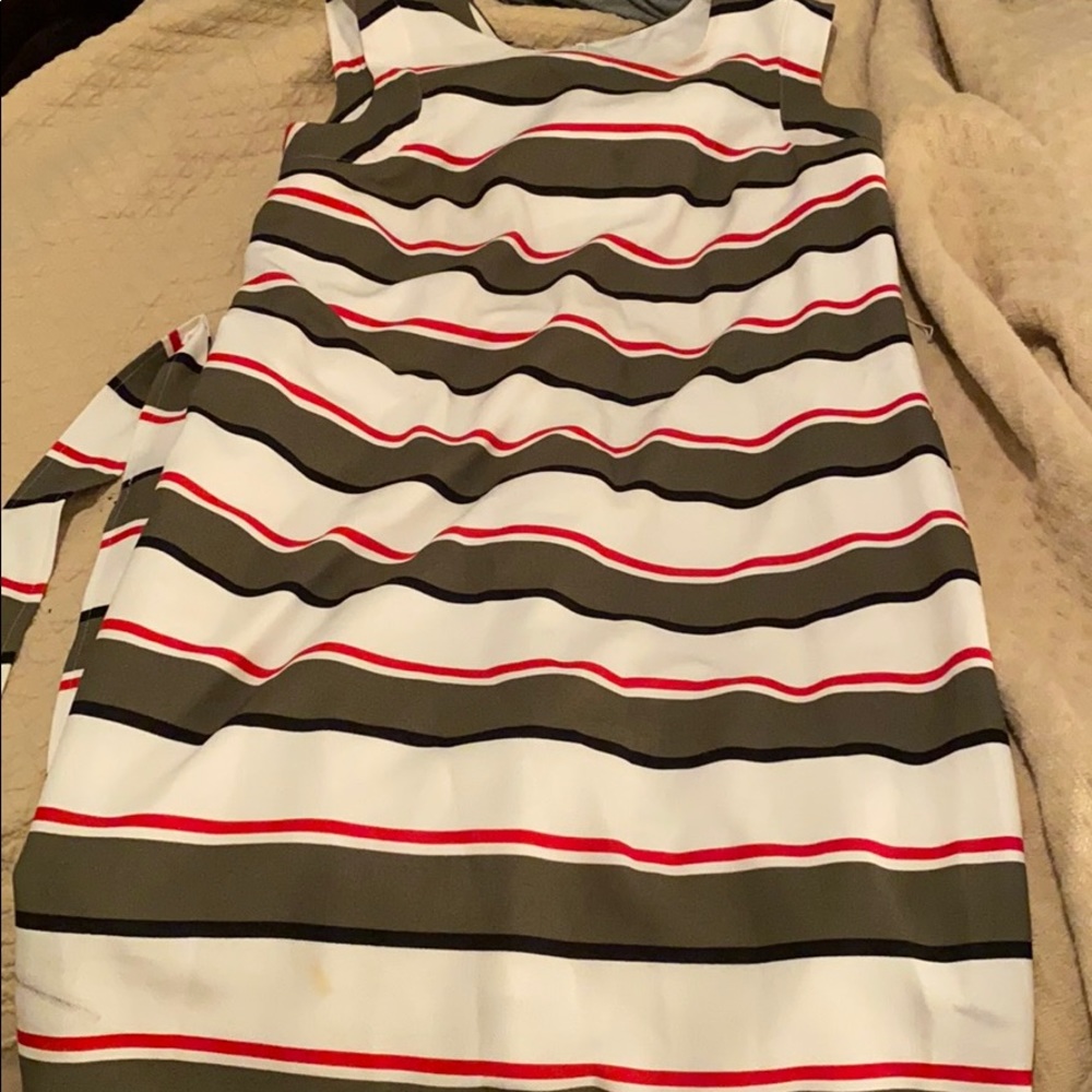 Sleeveless dress